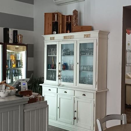 La Casina Di Ale Apartment Marina Di Carrara Ngoại thất bức ảnh