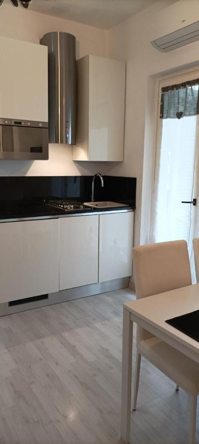 La Casina Di Ale Apartment Marina Di Carrara Ngoại thất bức ảnh