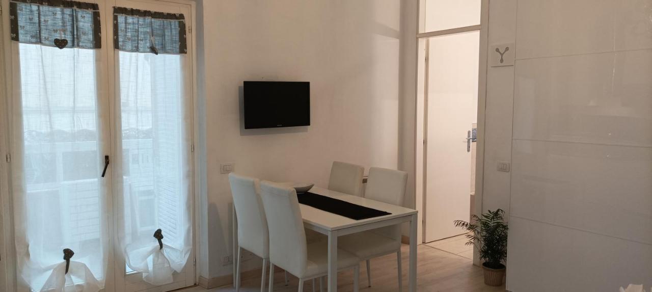 La Casina Di Ale Apartment Marina Di Carrara Ngoại thất bức ảnh