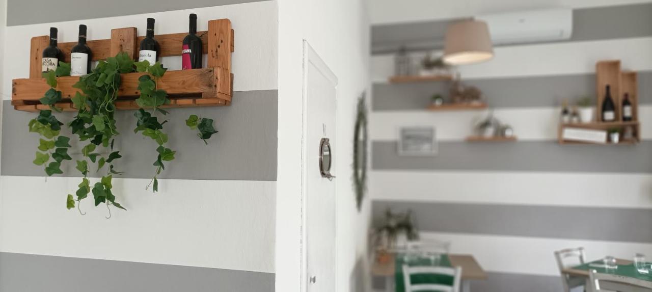 La Casina Di Ale Apartment Marina Di Carrara Ngoại thất bức ảnh